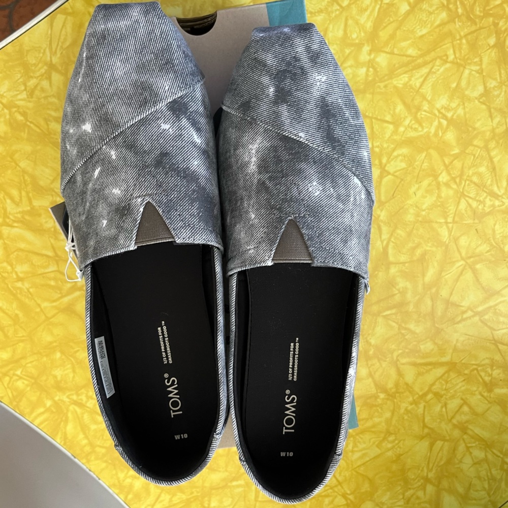 TOMS Gray Repreve Distressed Washed Canvas Alpargata - 10 - NWT